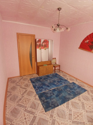 Продам трехкомнатную (3-комн.) квартиру, Садовая ул, 16, Боровка с