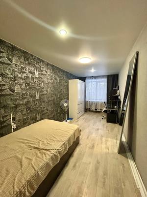 Продам трехкомнатную (3-комн.) квартиру, Широнинцев ул, 9А, Киров г