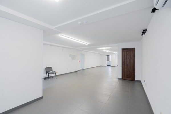 Сдам коммерческое помещение 140 м2, Ленинский пр-кт, 117а, Воронеж г