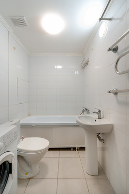 Продам двухкомнатную (2-комн.) квартиру, Люблинская ул, 76к3, Москва г
