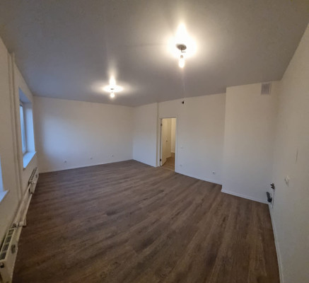 Продам трехкомнатную (3-комн.) квартиру, академика Северина (Мирный мкр.) ул, 11к1, Мирный п