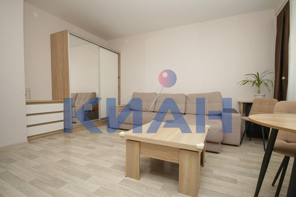 Продам однокомнатную (1-комн.) квартиру, Взлетная ул, 7Л, Красноярск г