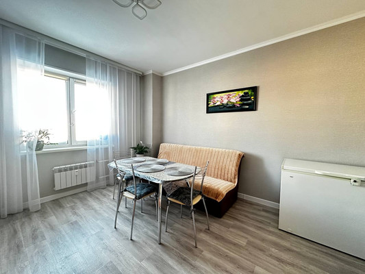 Продам трехкомнатную (3-комн.) квартиру, Анны Коньковой ул, 6, Ханты-Мансийск г