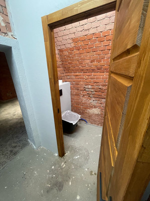 Сдам коммерческое помещение 180,8 м2, Калинина пр-кт, 2, Калининград г