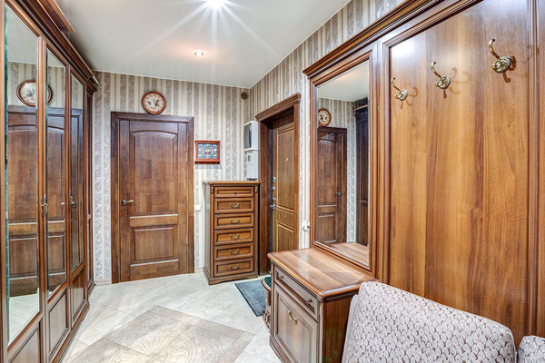 Продам трехкомнатную (3-комн.) квартиру, Егорова ул, 25А, Санкт-Петербург г