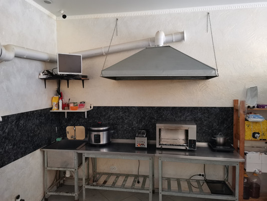 Продам ресторан 100 м2, Черноморская ул, 61е, Варениковская ст-ца