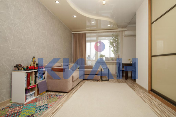 Продам двухкомнатную (2-комн.) квартиру, Ладо Кецховели ул, 97, Красноярск г