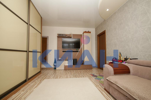 Продам двухкомнатную (2-комн.) квартиру, Ладо Кецховели ул, 97, Красноярск г