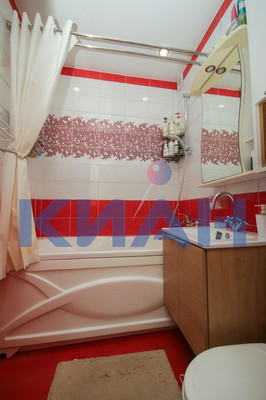 Продам двухкомнатную (2-комн.) квартиру, Ладо Кецховели ул, 97, Красноярск г