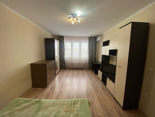 Продам двухкомнатную (2-комн.) квартиру, им. Героя Владислава Посадского ул, 50, Краснодар г