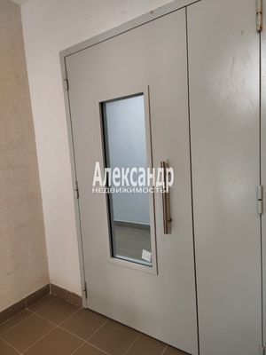 Продам однокомнатную (1-комн.) квартиру, Вересковая ул, 4к2, Скотное д