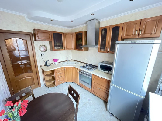 Продам двухкомнатную (2-комн.) квартиру, 339-й Стрелковой Дивизии ул, 17/3, Ростов-на-Дону г