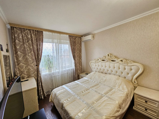 Продам двухкомнатную (2-комн.) квартиру, Малиновского ул, 66/1, Ростов-на-Дону г
