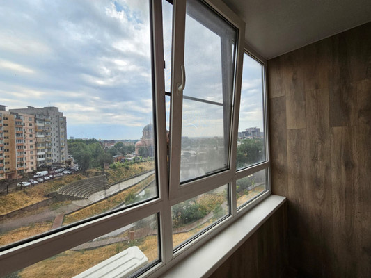 Продам двухкомнатную (2-комн.) квартиру, Малиновского ул, 66/1, Ростов-на-Дону г