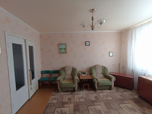 Продам двухкомнатную (2-комн.) квартиру, Черникова ул, 11, Волгодонск г
