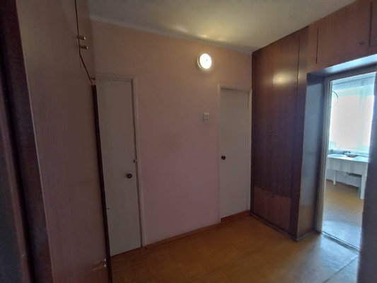 Продам двухкомнатную (2-комн.) квартиру, Черникова ул, 11, Волгодонск г