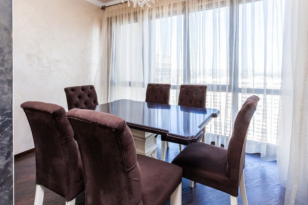 Продам трехкомнатную (3-комн.) квартиру, Дальняя ул, 8к1, Краснодар г