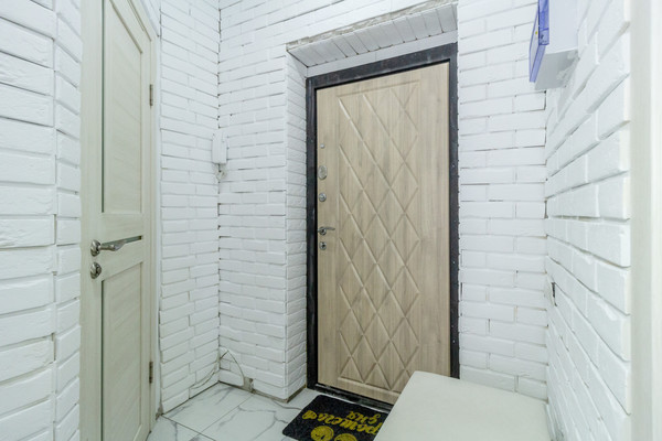 Продам однокомнатную (1-комн.) квартиру, Летняя ул, 72, Калининград г