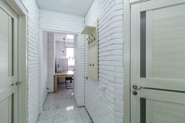 Продам однокомнатную (1-комн.) квартиру, Летняя ул, 72, Калининград г