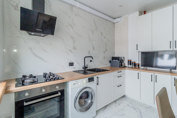 Продам однокомнатную (1-комн.) квартиру, Летняя ул, 72, Калининград г