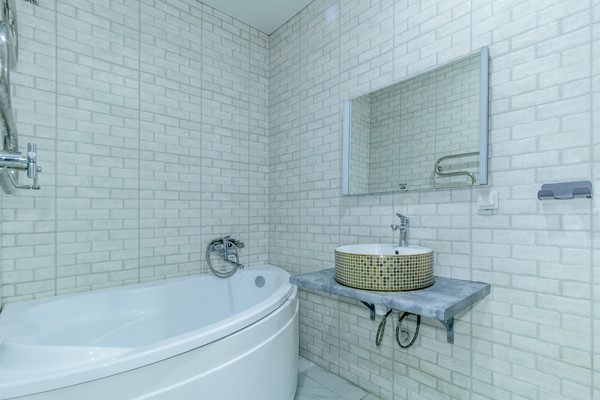 Продам однокомнатную (1-комн.) квартиру, Летняя ул, 72, Калининград г