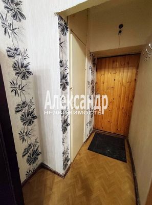 Продам комнату в 14-комн. квартире, Некрасова ул, 31, Выборг г