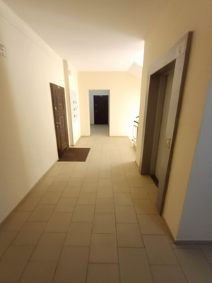Продам двухкомнатную (2-комн.) квартиру, Крылова ул, 36, Симферополь г
