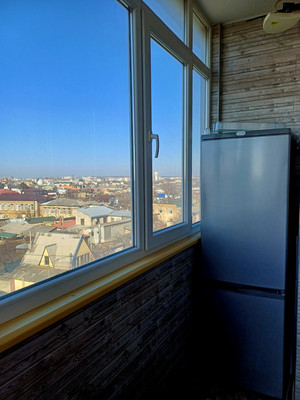 Продам двухкомнатную (2-комн.) квартиру, Крылова ул, 36, Симферополь г