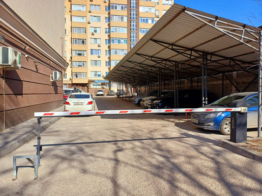Продам двухкомнатную (2-комн.) квартиру, Крылова ул, 36, Симферополь г