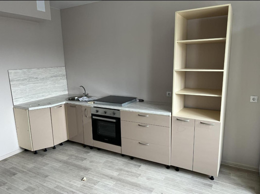 Продам трехкомнатную (3-комн.) квартиру, Загородная ул, 2к3, Южно-Сахалинск г