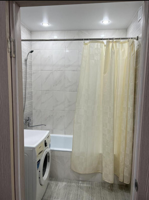 Продам трехкомнатную (3-комн.) квартиру, Загородная ул, 2к3, Южно-Сахалинск г