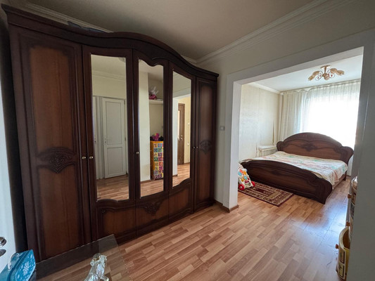 Сдам трехкомнатную (3-комн.) квартиру, Тарчокова ул, 56к5, Нальчик г