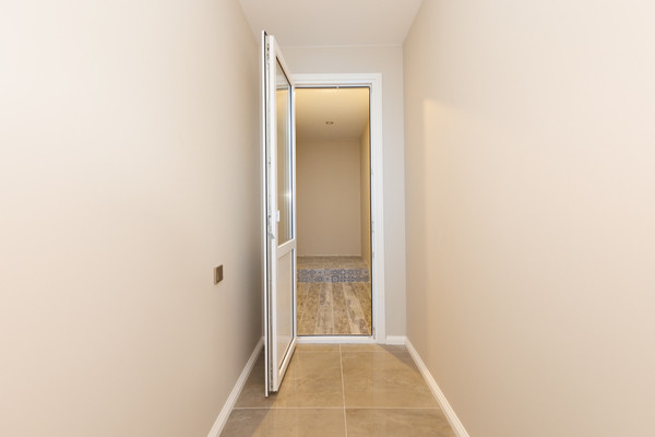 Продам трехкомнатную (3-комн.) квартиру, Советская ул, 95к1, Брянск г