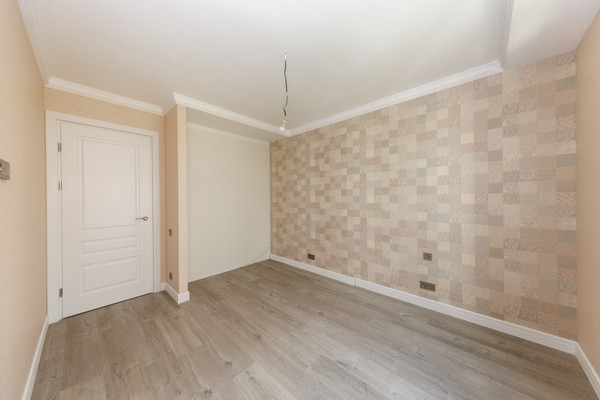 Продам трехкомнатную (3-комн.) квартиру, Советская ул, 95к1, Брянск г