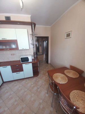Продам двухкомнатную (2-комн.) квартиру, Юлиуса Фучика ул, 8Б, Казань г