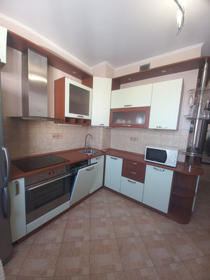 Продам двухкомнатную (2-комн.) квартиру, Юлиуса Фучика ул, 8Б, Казань г