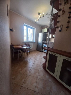 Продам двухкомнатную (2-комн.) квартиру, Юлиуса Фучика ул, 8Б, Казань г