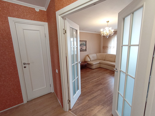 Продам трехкомнатную (3-комн.) квартиру, Д мкр, 55, Новомичуринск г