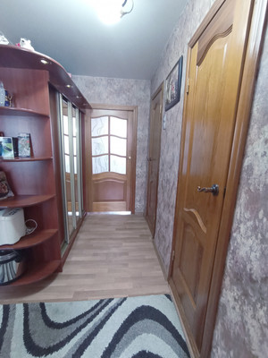 Продам трехкомнатную (3-комн.) квартиру, Д мкр, 14, Новомичуринск г