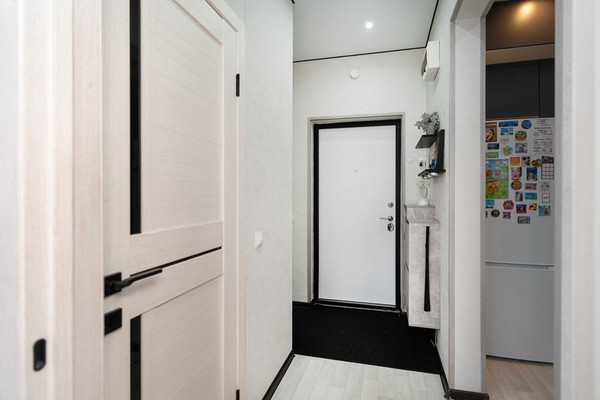 Продам однокомнатную (1-комн.) квартиру, Самаровская ул, 10, Ханты-Мансийск г