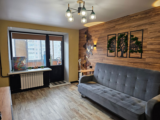 Продам двухкомнатную (2-комн.) квартиру, Ленина ул, 21, Костомукша г