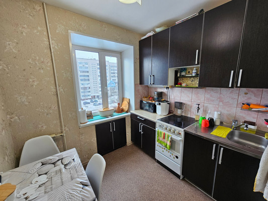 Продам двухкомнатную (2-комн.) квартиру, Ленина ул, 21, Костомукша г