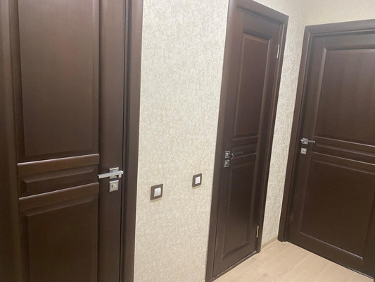 Продам трехкомнатную (3-комн.) квартиру, Ломоносова ул, 13, Нижний Тагил г