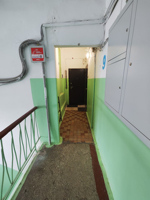 Продам трехкомнатную (3-комн.) квартиру, Ломоносова ул, 13, Нижний Тагил г