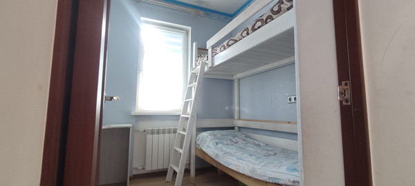 Продам двухкомнатную (2-комн.) квартиру, Дмитровская ул, 64, Базарово д