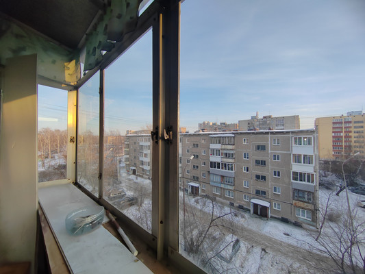Продам однокомнатную (1-комн.) квартиру, Окунева ул, 49, Нижний Тагил г