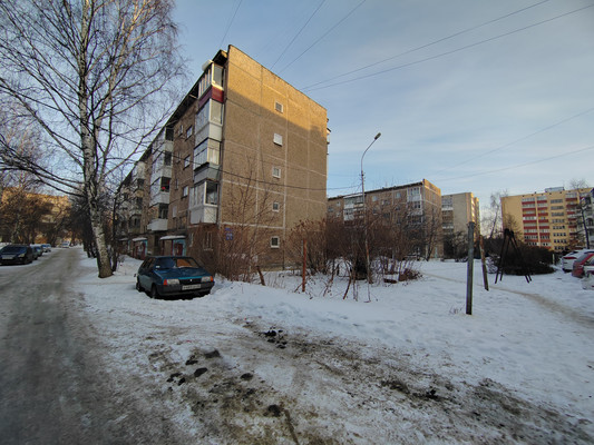 Продам однокомнатную (1-комн.) квартиру, Окунева ул, 49, Нижний Тагил г