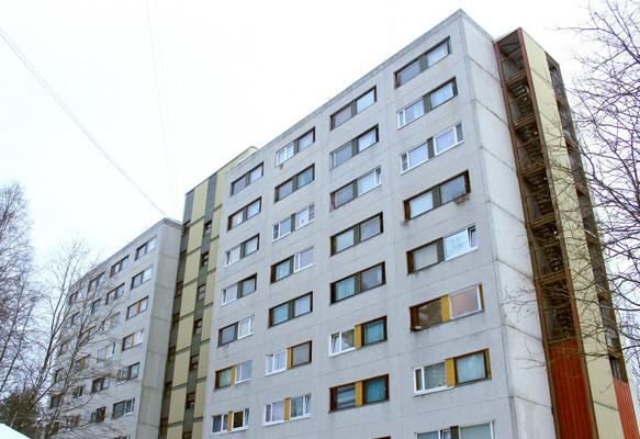 Продам комнату в 13-комн. квартире, Горняков пр-кт, 2В, Костомукша г