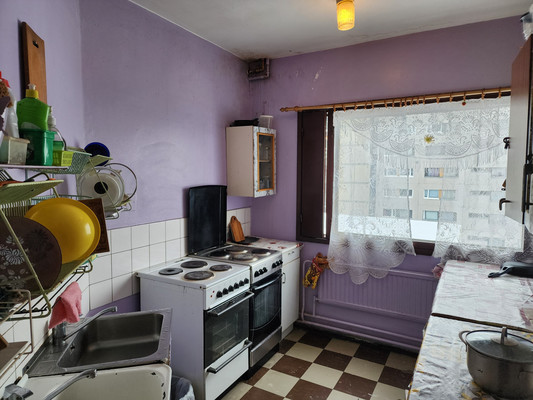 Продам комнату в 13-комн. квартире, Горняков пр-кт, 2В, Костомукша г