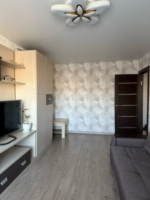 Продам двухкомнатную (2-комн.) квартиру, Строителей пр-кт, 30В, Иваново г